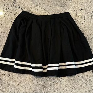 Hot Topic Black and White Skater Mini Skirt